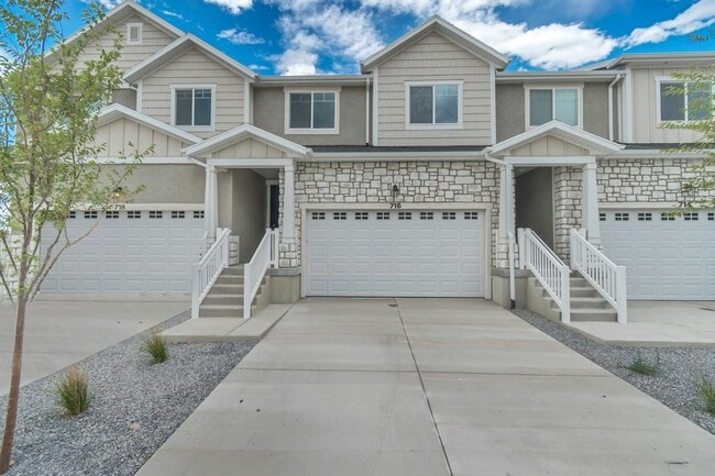 Building Photo - 716 S 4500 S