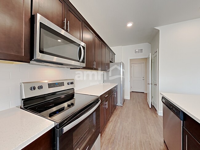 Photo - 1717 Viaggio Ave