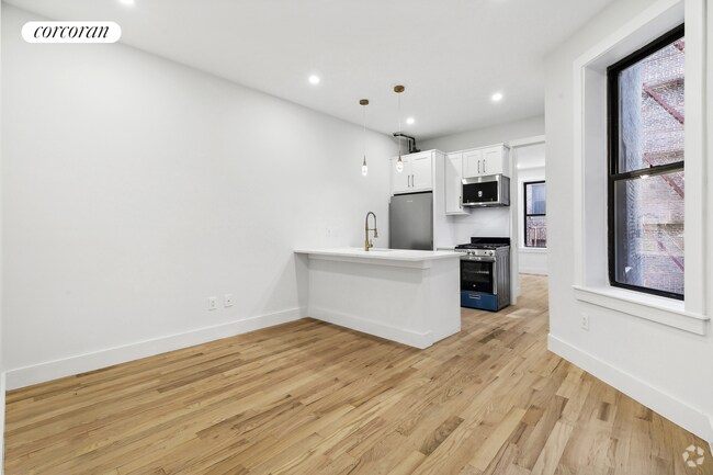 Building Photo - 204 W 96th St Rental