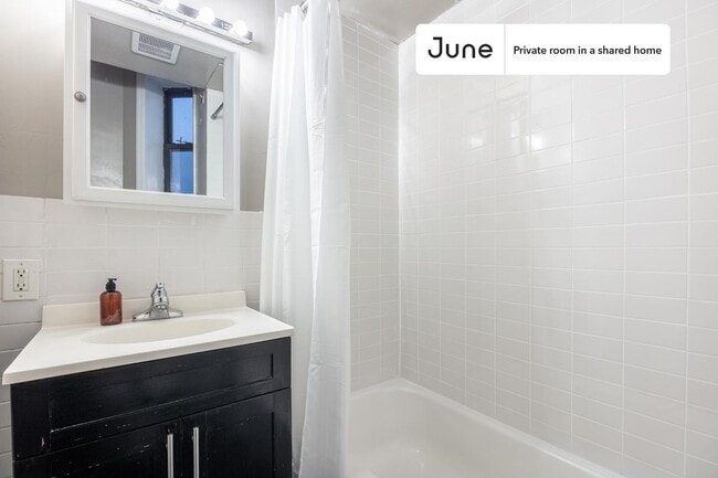 Photo - Room in Shared 4 bed/1 bath home Unit C