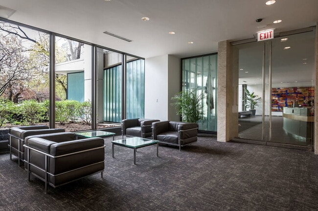 Photo - 2800 N Lake Shore Dr Unit 715