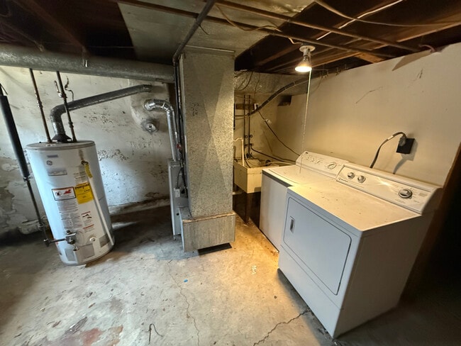 Photo - 2619 Gerritt St