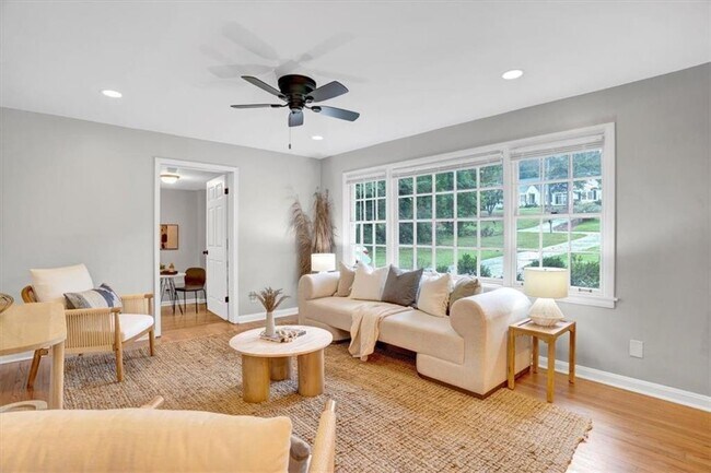 Photo - 2174 Beecher Rd SW