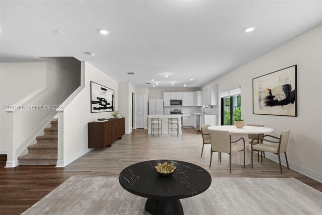 Photo - 3142 Poinciana St