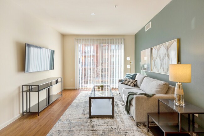 Photo - 10667 Brightman Blvd Unidad 8308