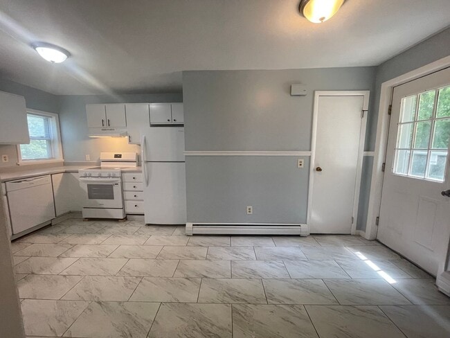 Photo - 24 S John St Unit Front