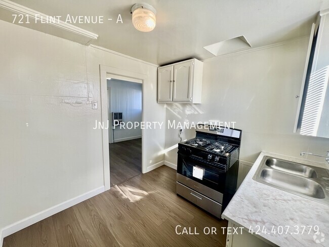 Building Photo - 1 Bed 1 Bath Apartment For Rent in Wilmington Unit A