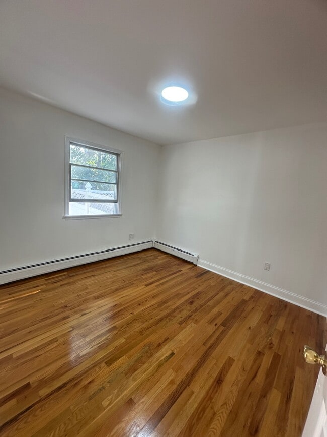 Photo - 66 Whitman Ave