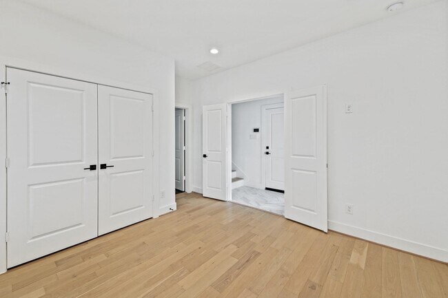 Photo - 1108 Brooks St