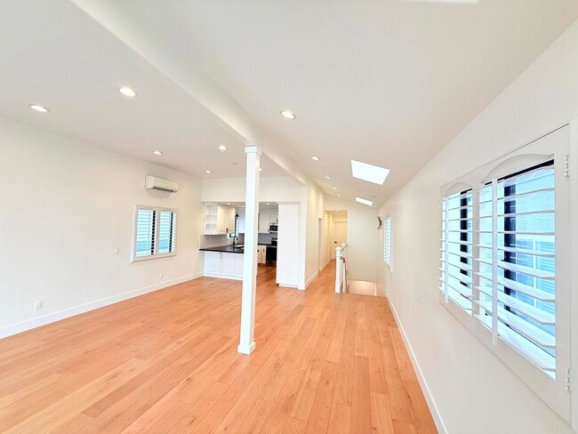 Photo - Fantastic 2-Story Home 3 bed 2.5 bath with backyard in Prime Golden Hills-Redondo Beach