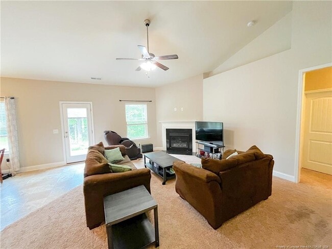 Photo - 144 Parkside Dr