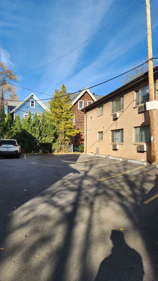 Photo - 1851 N Oakland Ave (18 Unit)