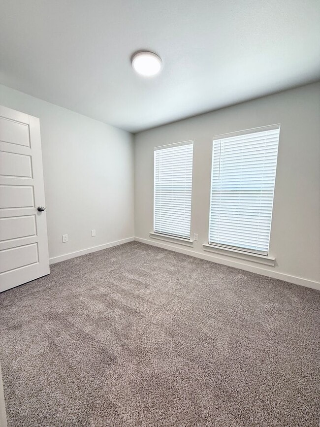 Photo - Brand New 3/2/2 Build Located On Cul-De-Sac In Matador Pointe!