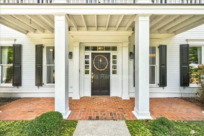 Photo - 123 Wensley Cor