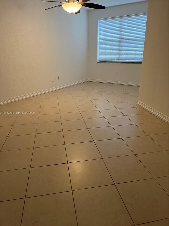 Photo - 715 SW 148th Ave Unit 611
