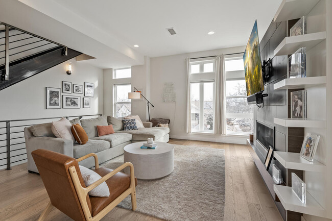 Photo - 4001 W Conejos Pl