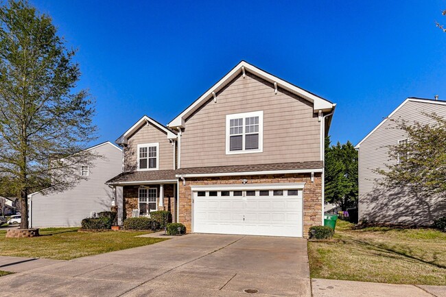 Photo - Great House in Southampton Commons! (Lawnc...