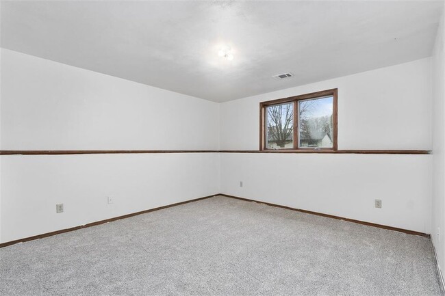 Photo - 2310 Skylark Dr