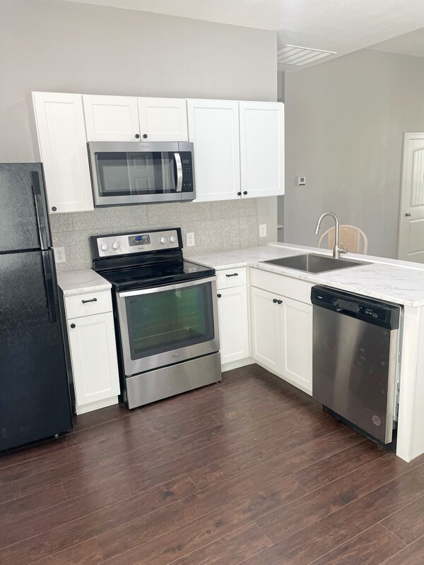 Photo - 638 W Elmira St Unit 101