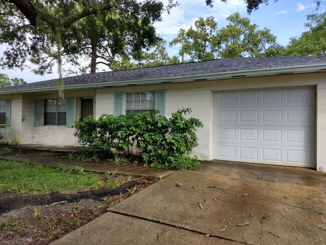 Photo - 2 bed 2 bath house for rent
