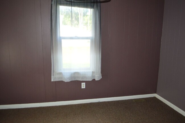 Photo - FOR RENT: 2 Bedroom house