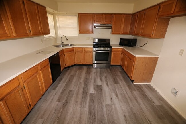 Photo - 10031 Red Wolf Ln