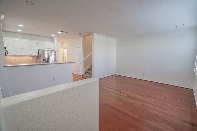 Photo - 3-Bedroom Home with Fresh Paint in Creekside of Valencia!