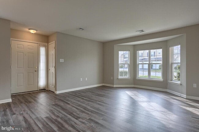 Photo - 150 Merlin Dr