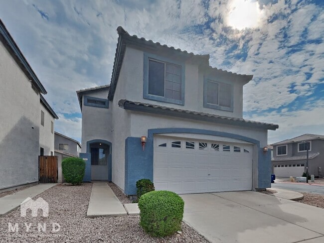 Building Photo - 2121 N 29th Pl