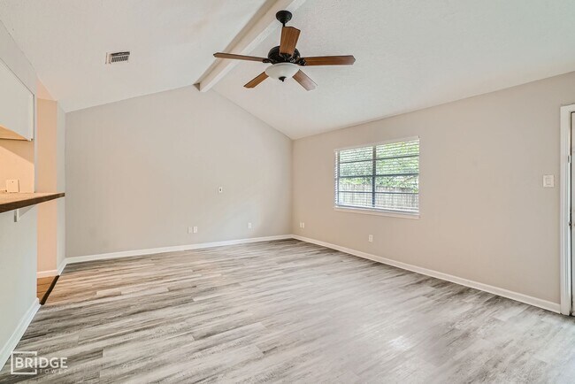 Photo - 3539 Willie Way