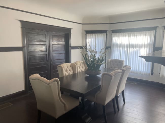 Photo - 1000 W 22nd St