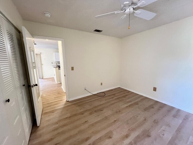 Photo - 1471 Sheafe Ave NE