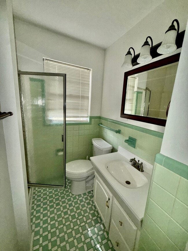 Photo - 2 Bedroom / 1 Bath in Decatur’s Historic District – Available Now!