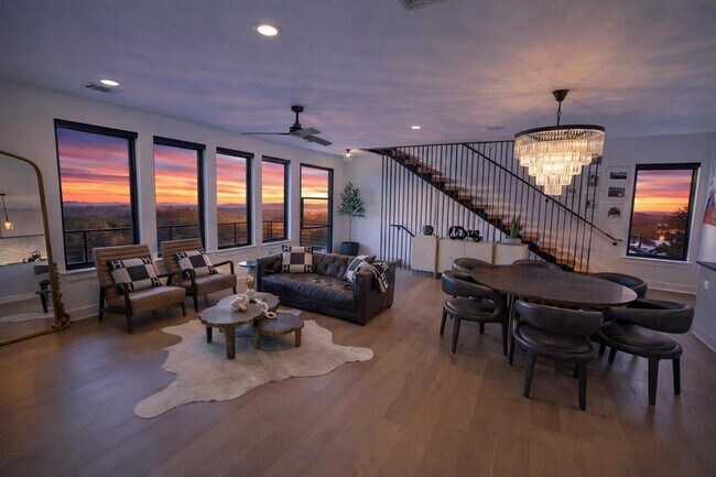 Photo - 8501 Bronco Ln