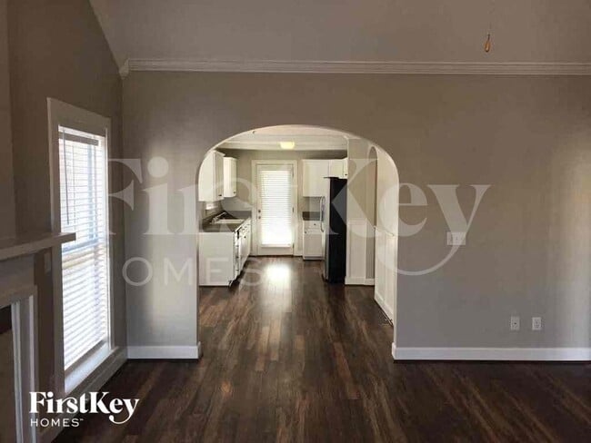 Photo - 153 Creekstone Tr