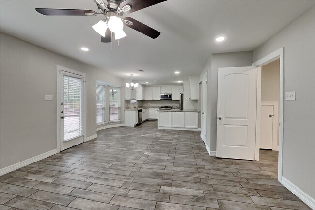 Photo - 2603 Hidden Garden Dr