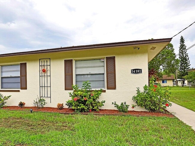 Building Photo - Duplex Fort Myers Duplex 14181 Unit 14181 Old Olga Rd Fort Myers, Fl 33905