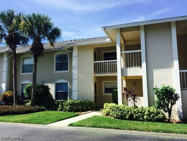 Building Photo - 717 Landover Cir Unit 103