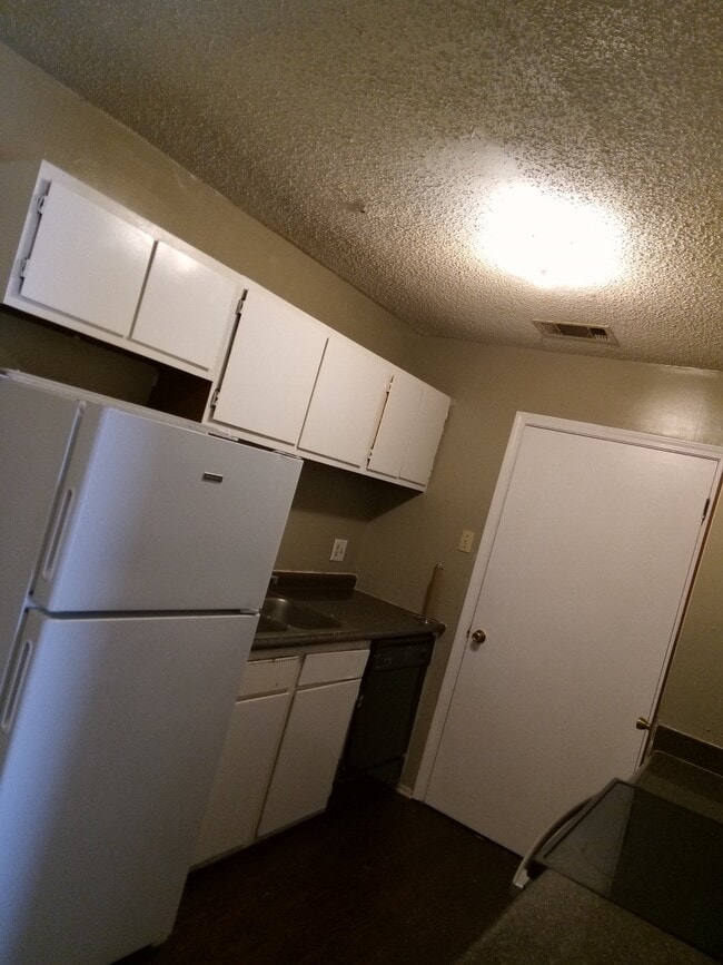 8506 Leake Ave Unit D