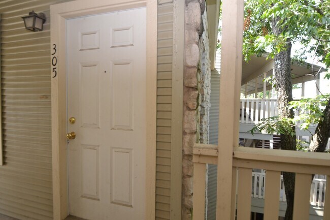 Photo - 4401 Speedway- Free Cable and Internet-Available for August!