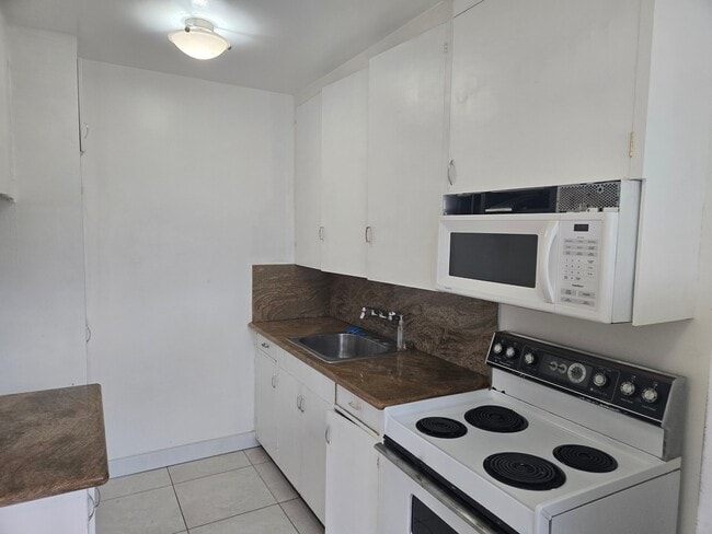 538 Kamoku St