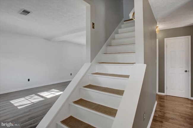 Photo - 510 Nottingham Dr