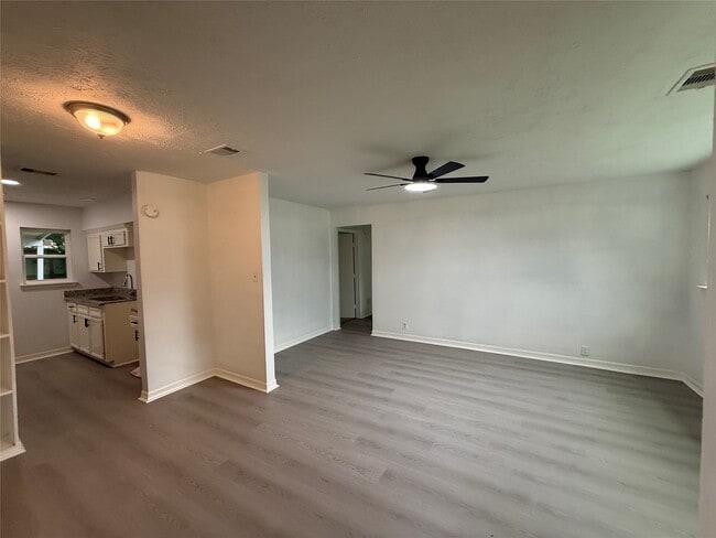Photo - 10205 Sierra Dr