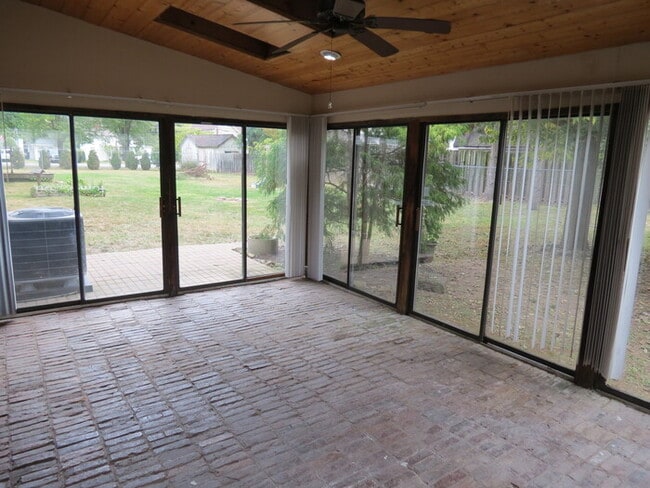 Photo - 11 Plumb St
