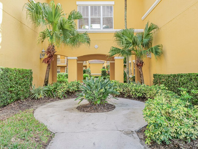 Photo - 5045 Fairways Cir Unit # D101