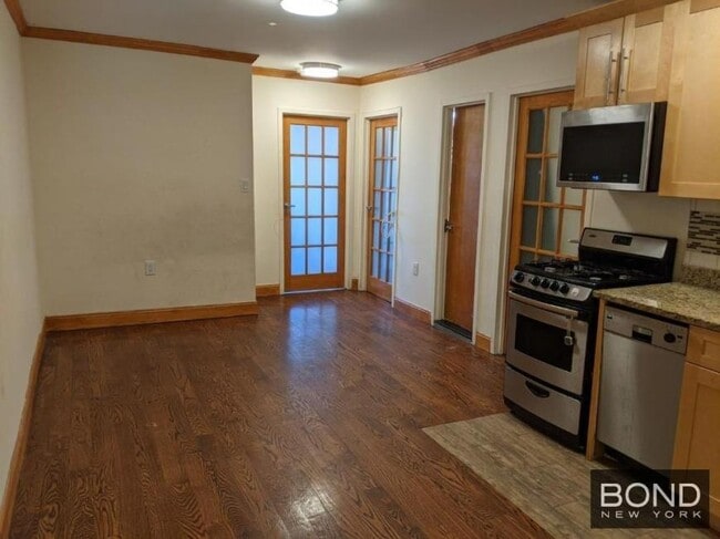 Photo - 3 bedroom in GREAT NECK NY 11023 Unit 3