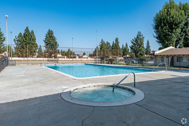 Mission Village - Pool