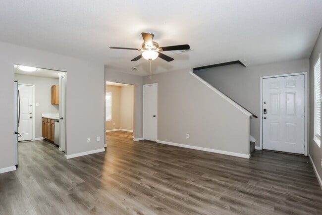 Photo - 3148 Heritage Ln