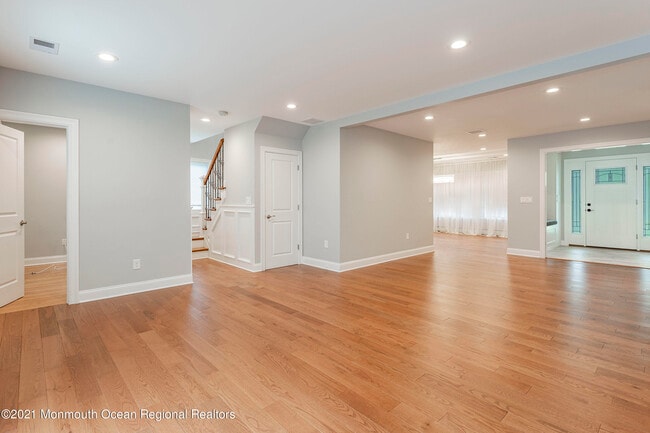 Photo - 16 Cypress Ave