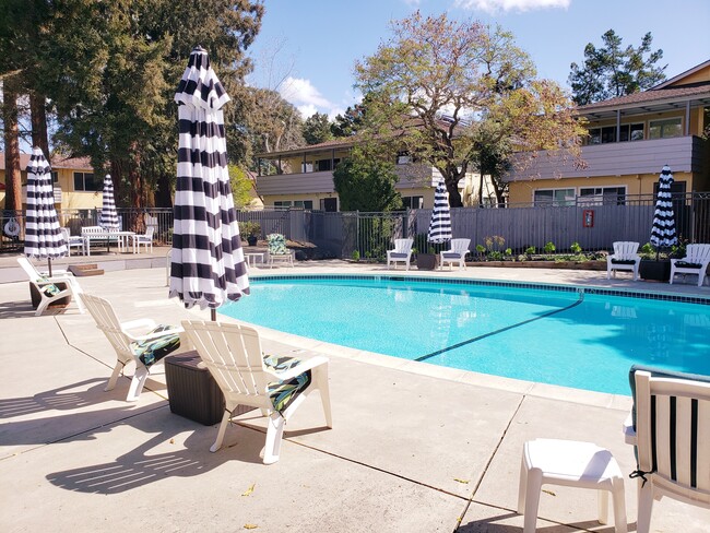 Sunshine Gardens Apartments